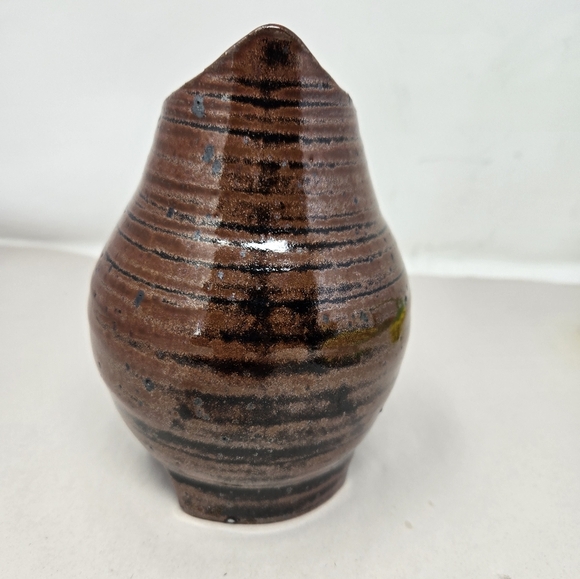 Studio Pottery Art Flower Vase With Handle Heavy Painted Black & Brown Glazed - Picture 3 of 10